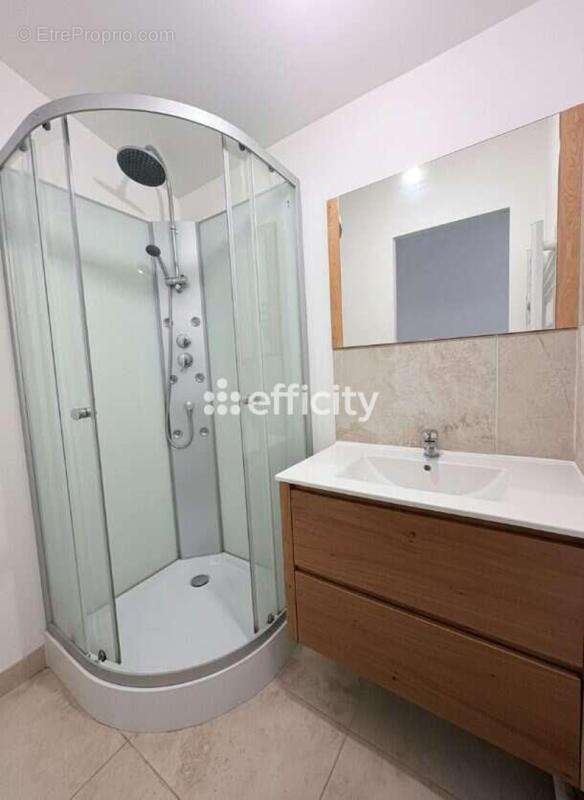 Maison 230 m² à Martigues  - photo 13