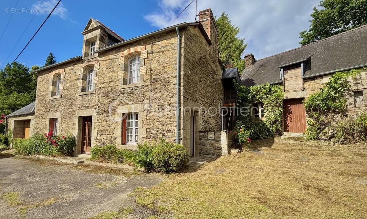 Maison à LANOUEE