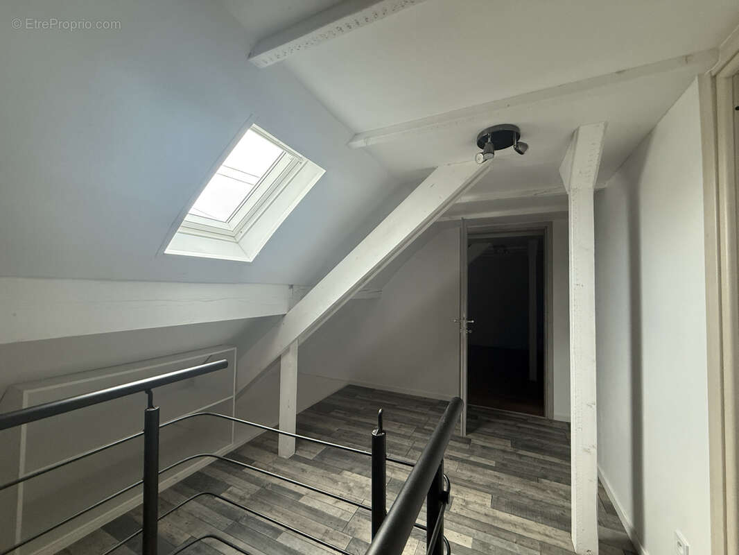 Maison familiale récente à Bollwiller   5 chambres  135 m2 avec un terrain de 6,21 ares - photo 11