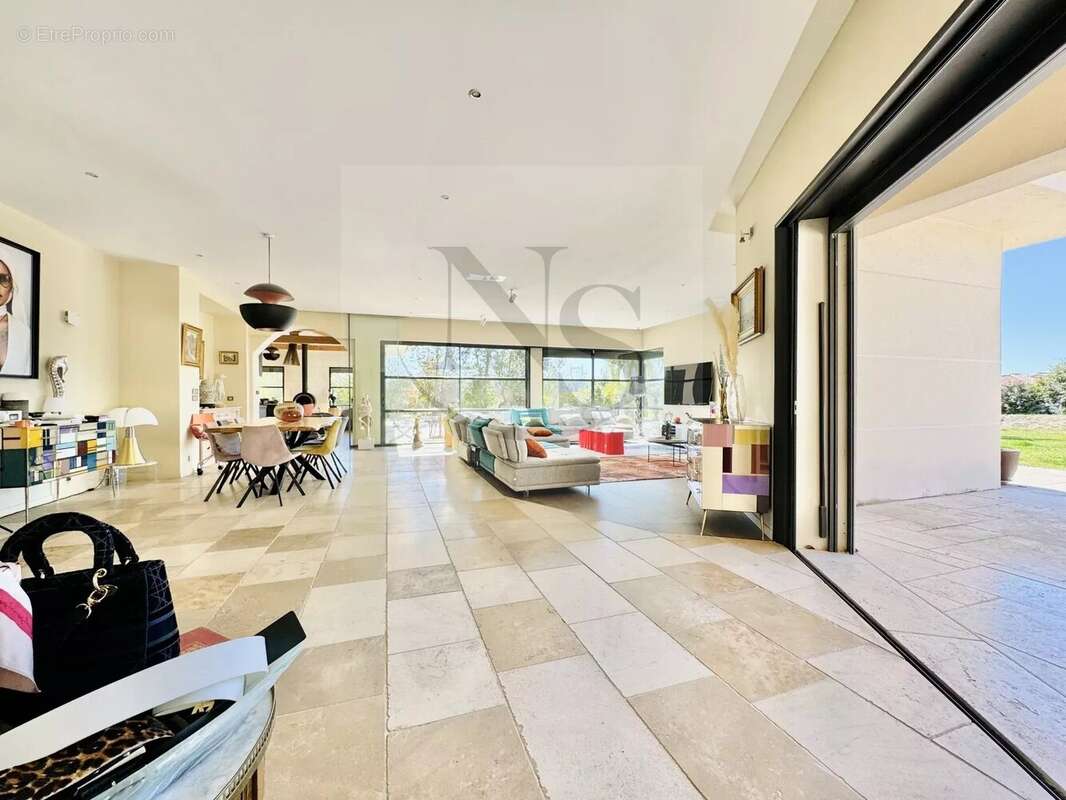 Maison à AIX-EN-PROVENCE