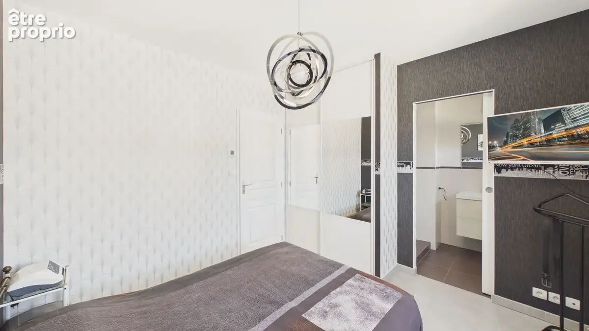 Saint-Laurent-des-Arbres , Villa de plain-pied 136 m² . 3 chambres . Piscine . Garage - photo 18