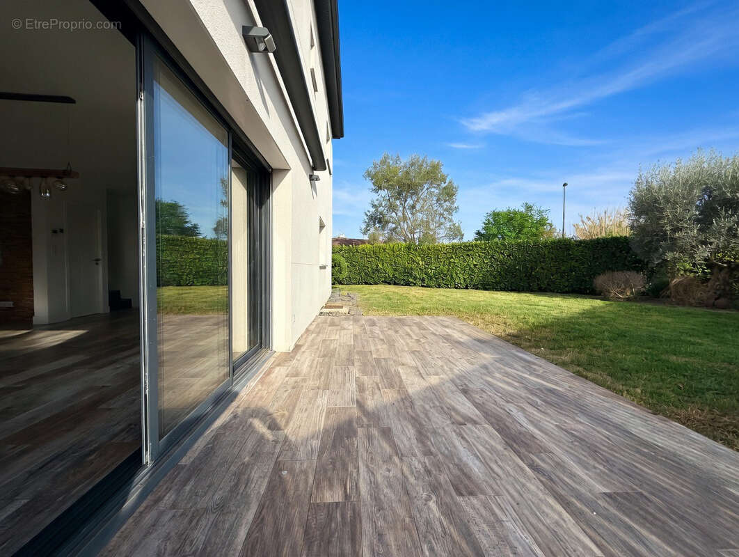 Maison à PECHBONNIEU