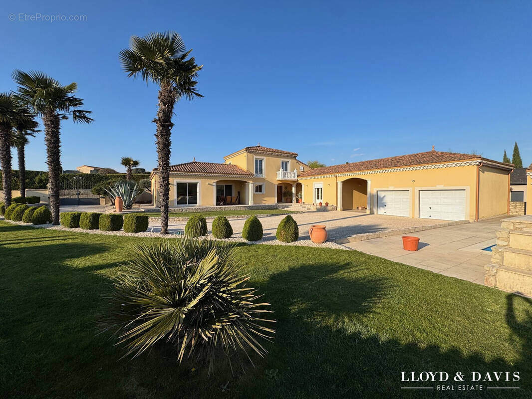 Maison de 190 m2 - Maison à VALENCE