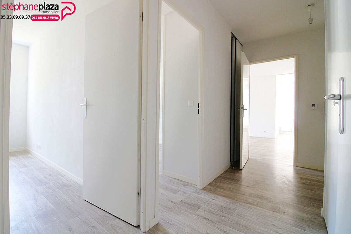 Appartement à PAREMPUYRE