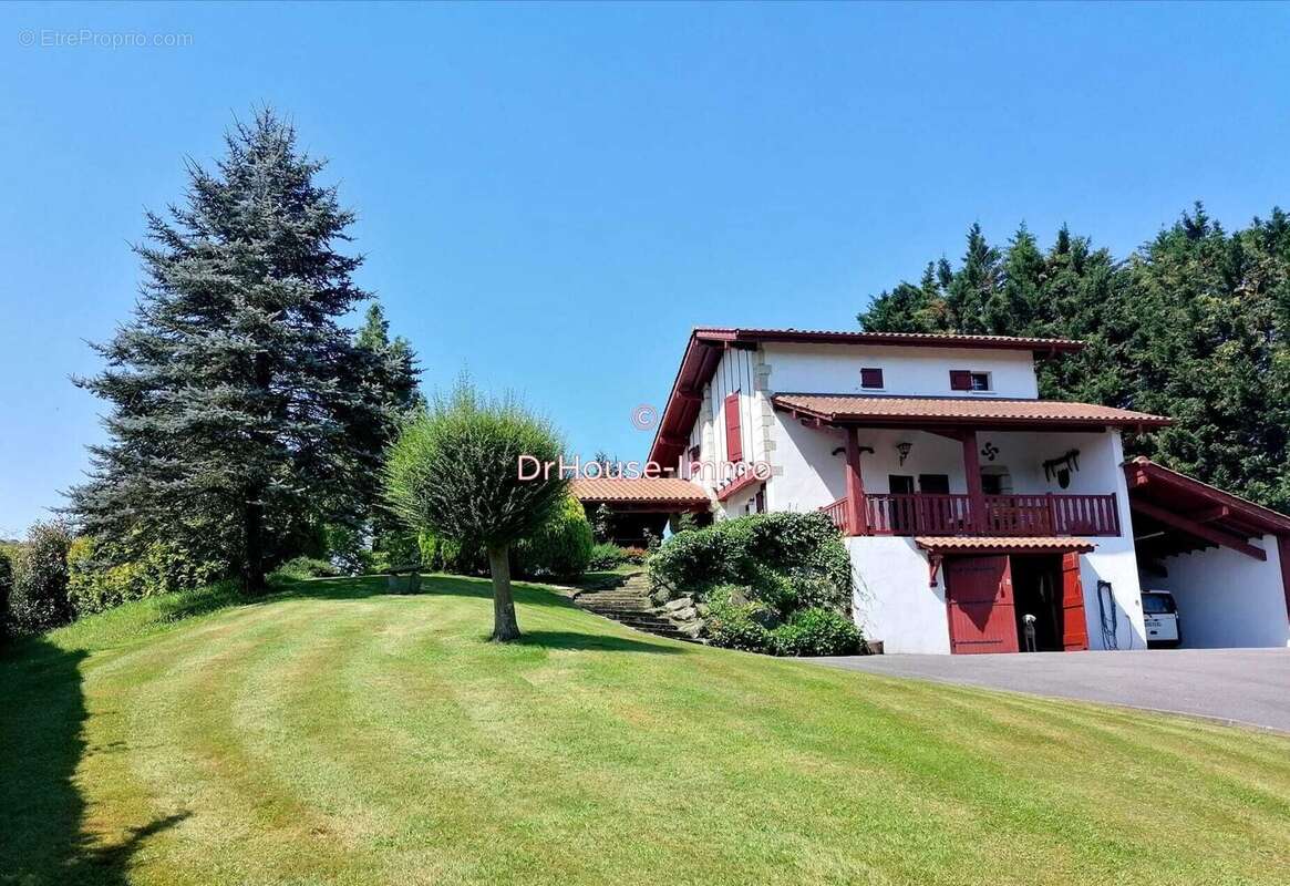 Maison à URRUGNE