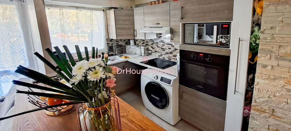 Appartement à CHENNEVIERES-SUR-MARNE