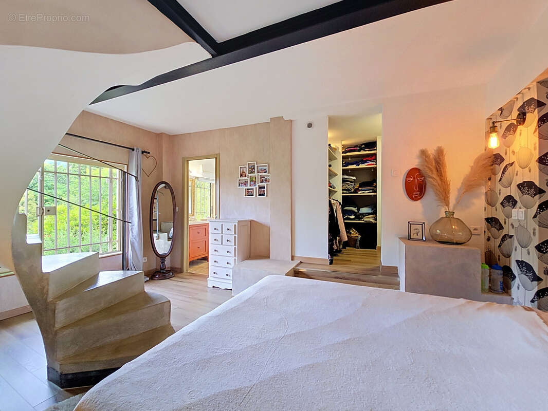 Appartement à VENCE