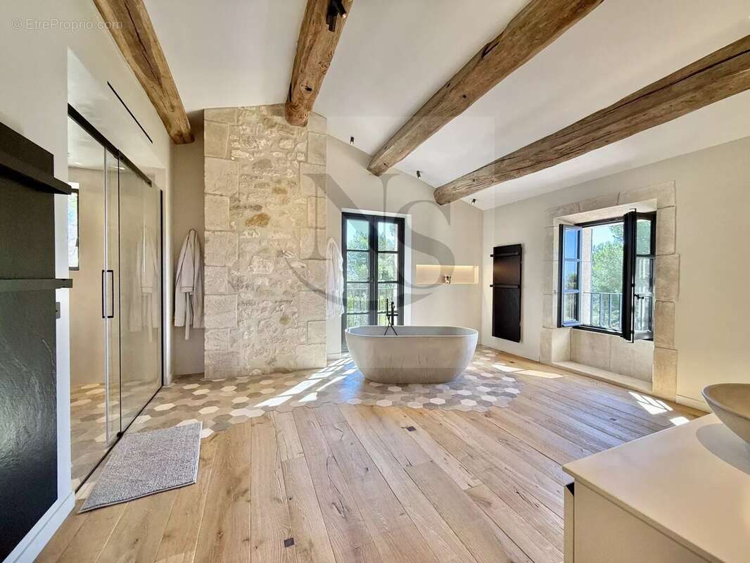 Maison à MAUSSANE-LES-ALPILLES