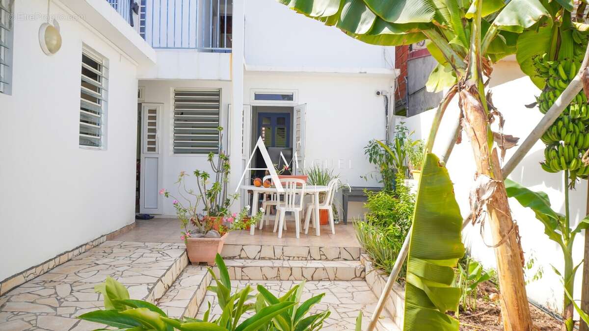 Maison 6 pièces 116 m² à vendre à Le Vauclin (97280) - photo 2