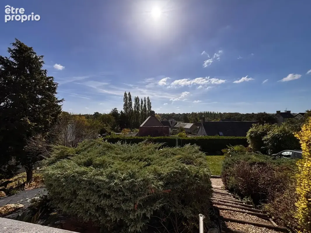  À VENDRE – Maison familiale de 198M² avec terrain de 1143 m² à Longueville, à 5 km de Granville et 3 km des plages - photo 13