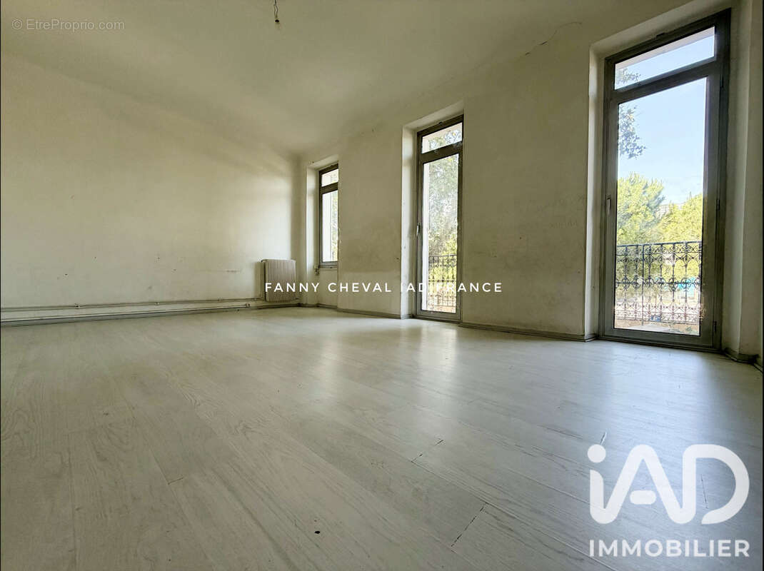 Appartement 71 m² à Toulon  - photo 3