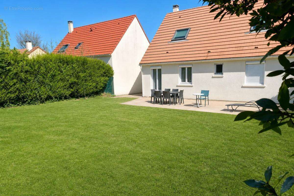 Maison à GOUSSAINVILLE