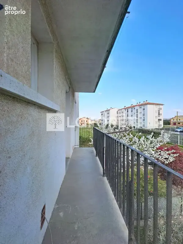 Appartement lumineux de 64 m2 avec Jardin privatif, garage, cave et balcon - photo 5