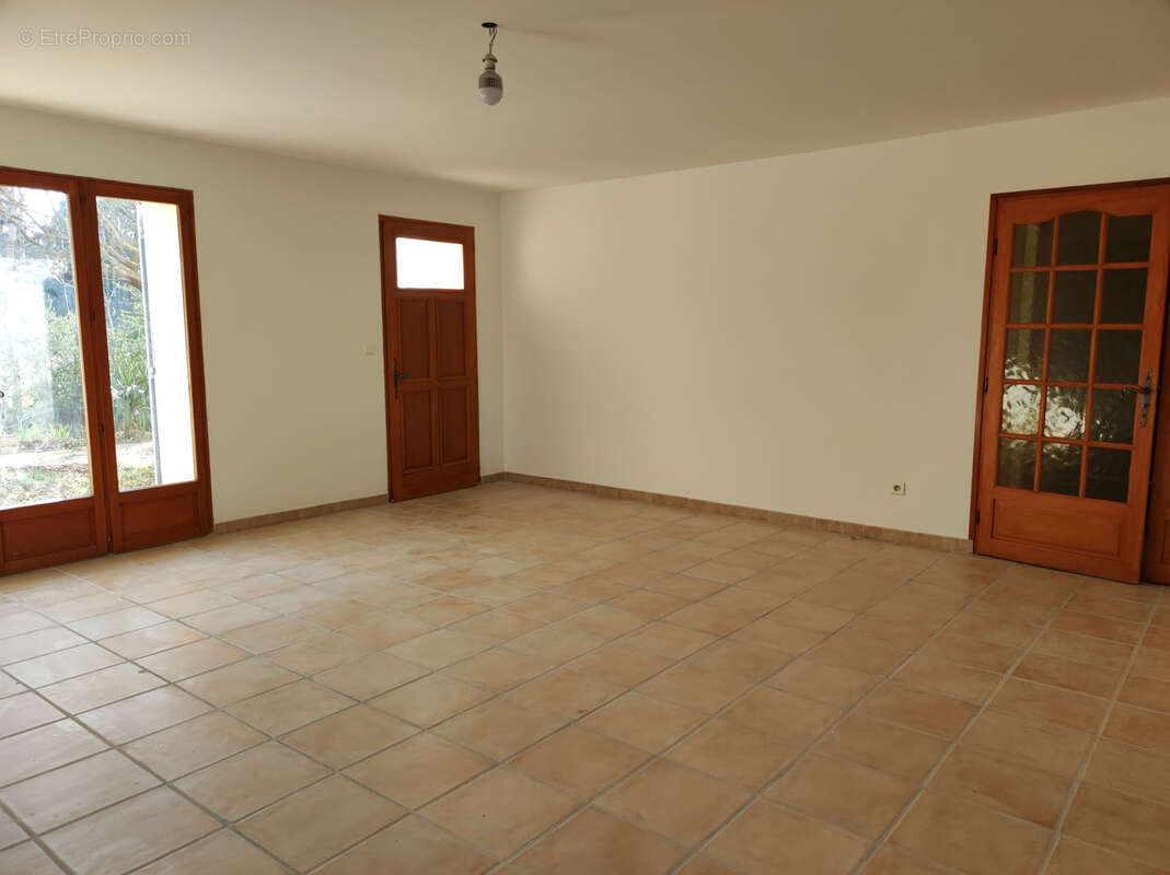 Maison à JONQUIERES