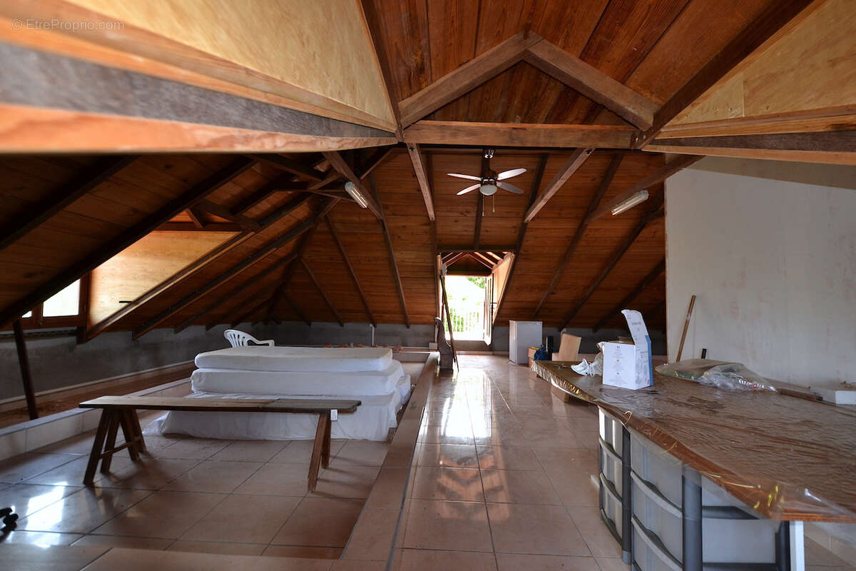EXCLUSIVITÉ   Villa avec vue mer panoramique sur 1800 m2 de terrain. - photo 14