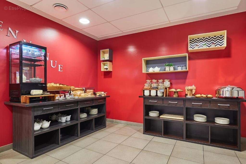 INVESTISSEMENT LOCATIF  RUEIL MALMAISON  Résidence Odalys Campus Paris Rueil - 5.02% de rentabilité - photo 8