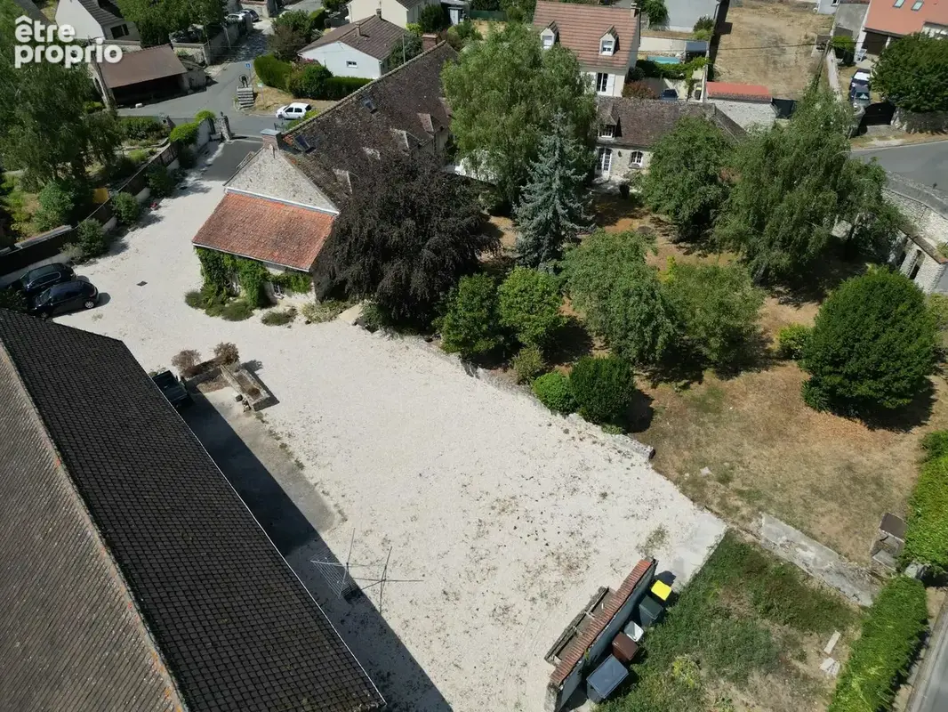 Ensemble immobilier de charme avec maison de 310 m2 et dépendances - photo 26