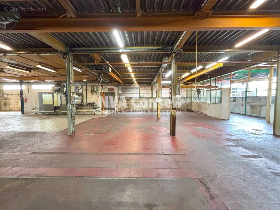 Commerce 1200 m² à Argenteuil  - photo 6