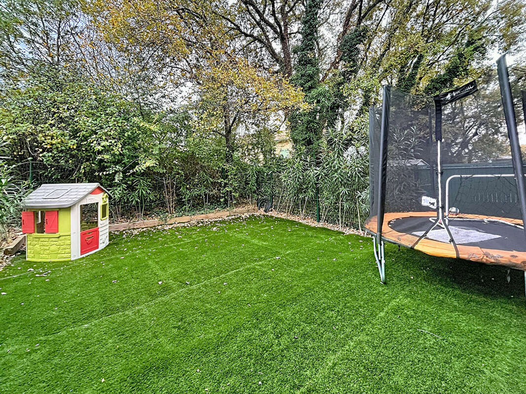 Appartement à ROUSSET