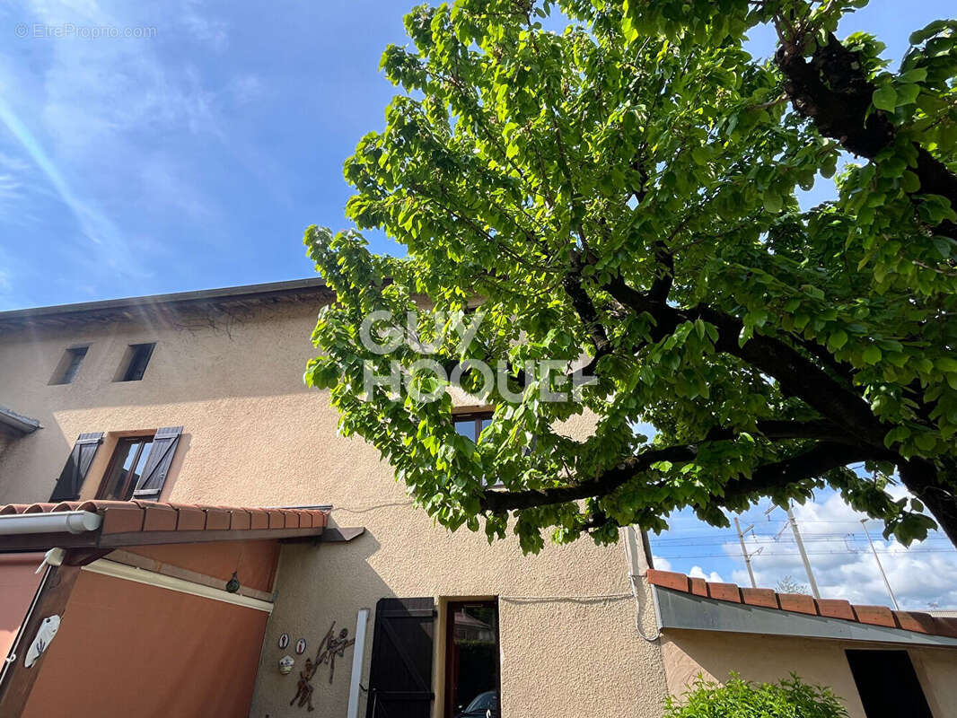 Maison à CHASSE-SUR-RHONE