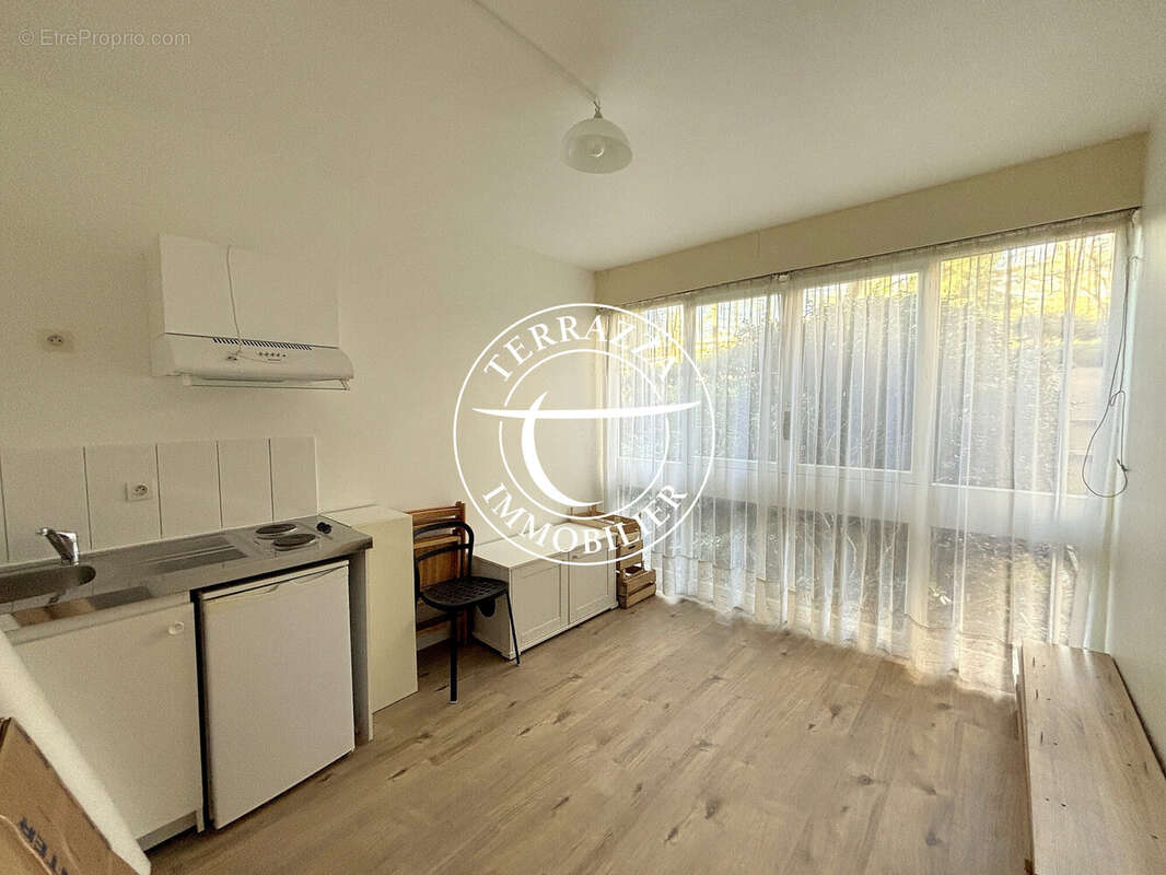 Appartement à LA CELLE-SAINT-CLOUD