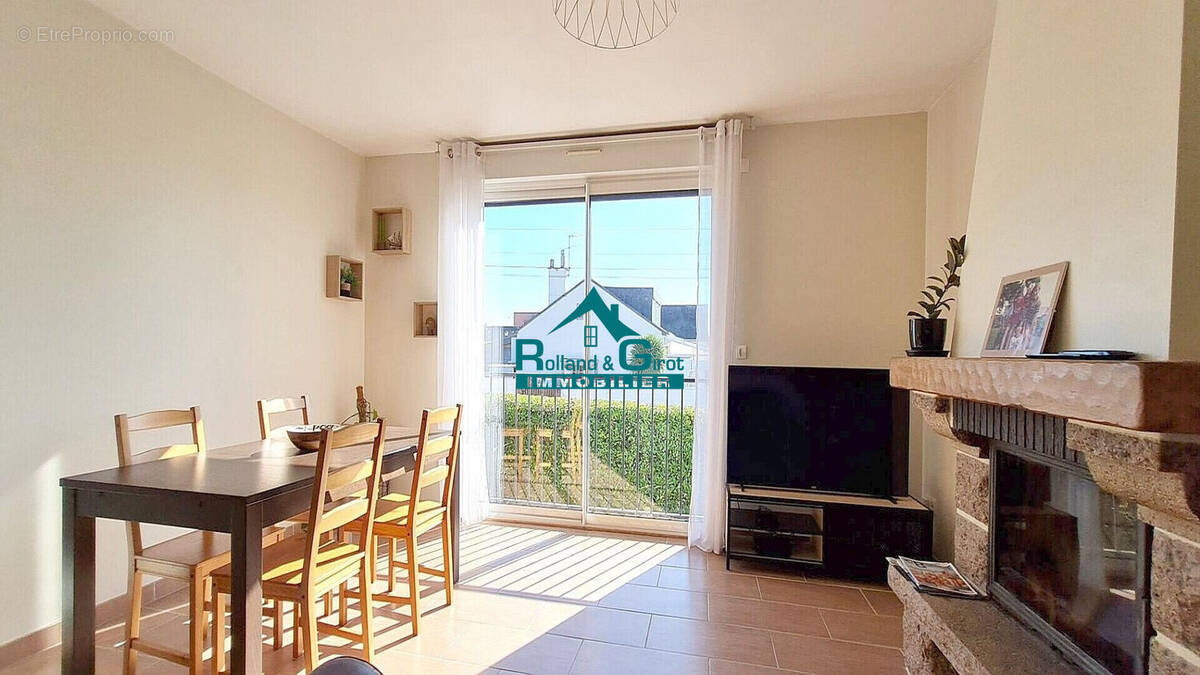 Maison à NOYAL-SUR-VILAINE