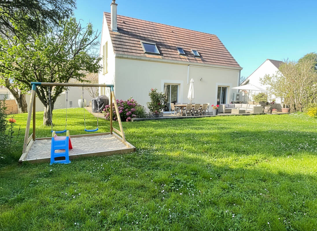 Maison à VERRIERES-LE-BUISSON