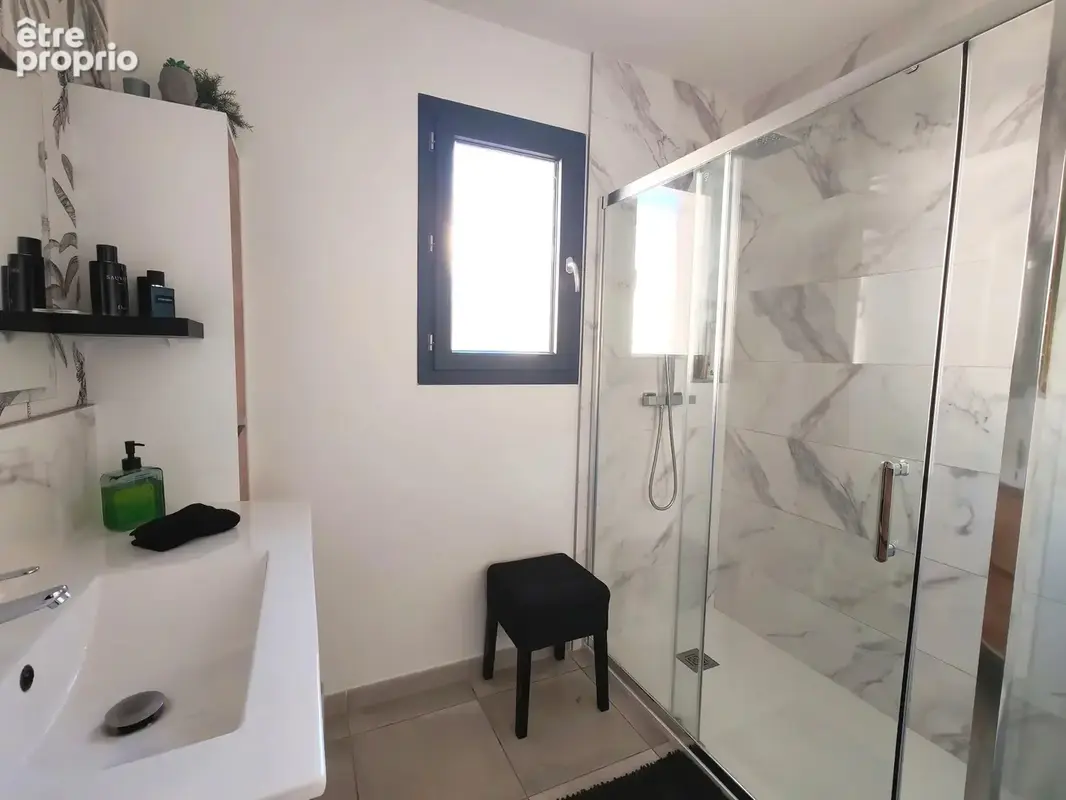 Villa contemporaine 4 pièces, piscine, 66300 Tresserre. - photo 18