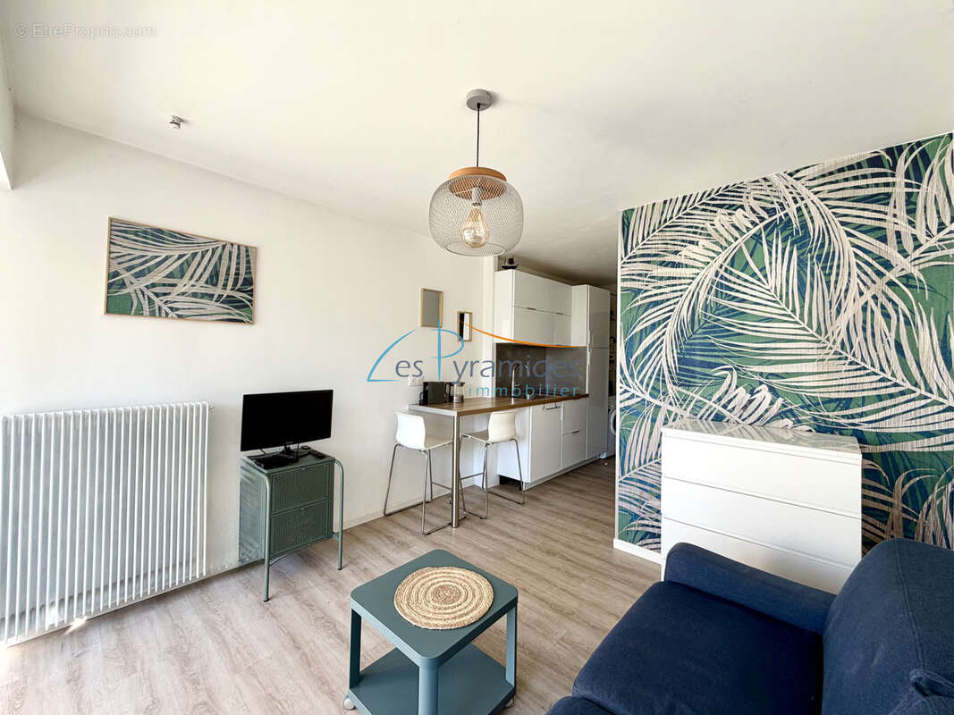 Studio rénové 18,5 m2   Centre-ville La Grande-Motte   À 100 m de la plage - photo 2