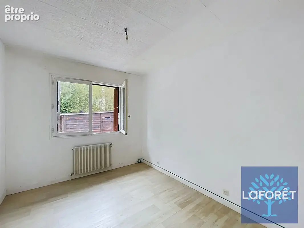 Dax - maison en retrait de la rue sur 549 m² de terrain - photo 8