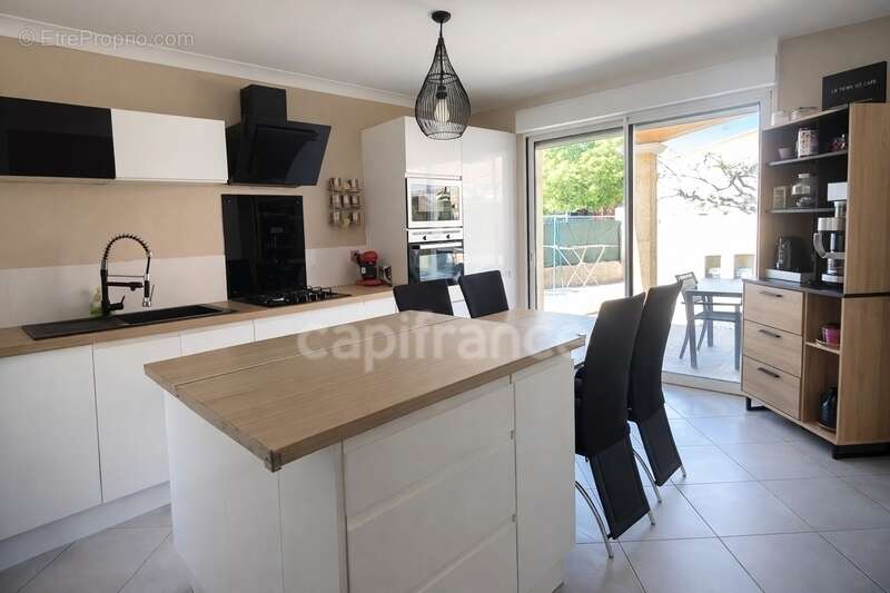 Maison à SAINT-GILLES