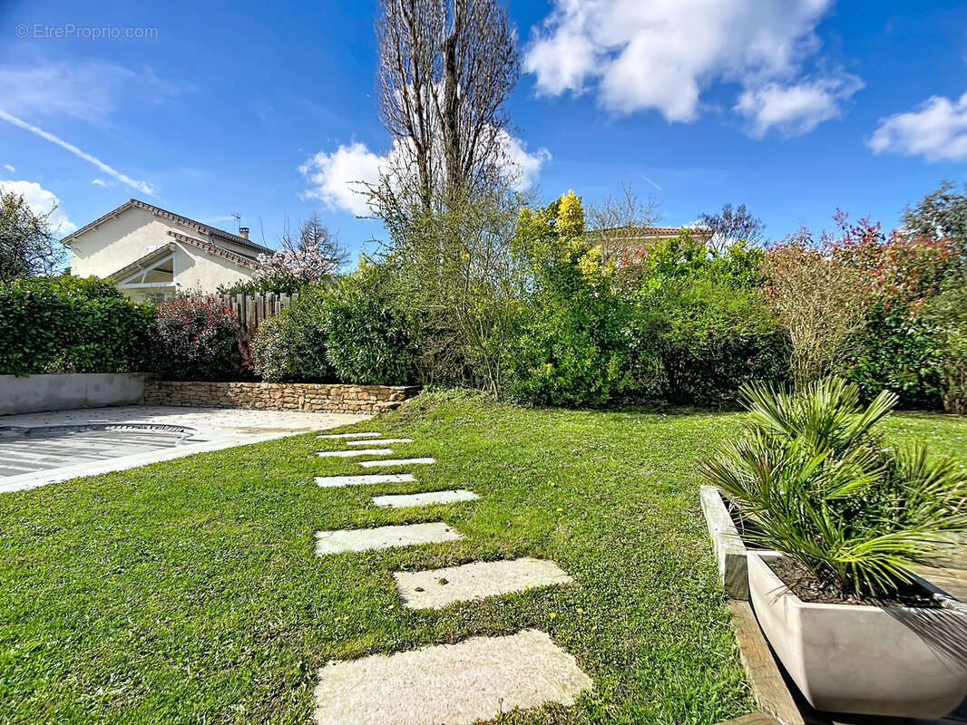 Maison à FRANCHEVILLE