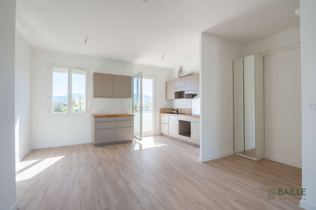 Appartement à MARSEILLE-8E