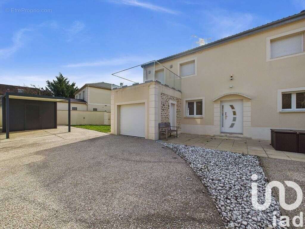 Photo 3 - Maison à SAINT-WITZ