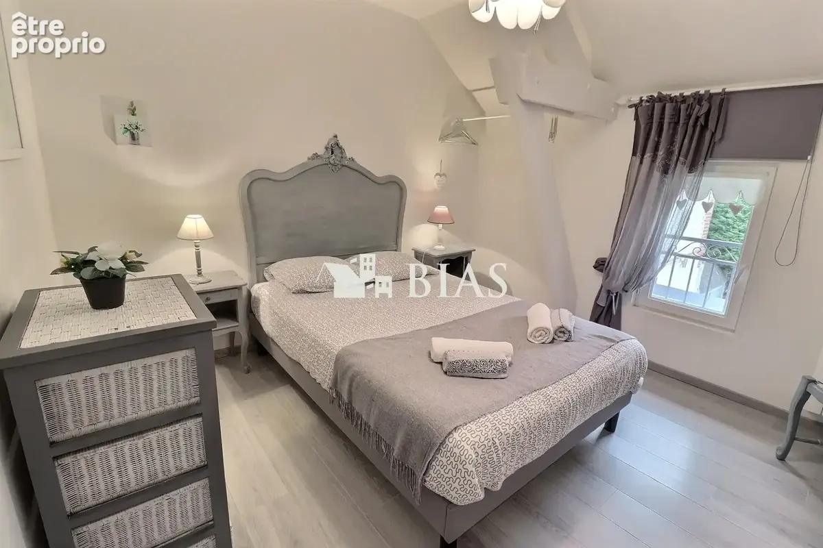 Maison 290 m² à Bernay  - photo 8