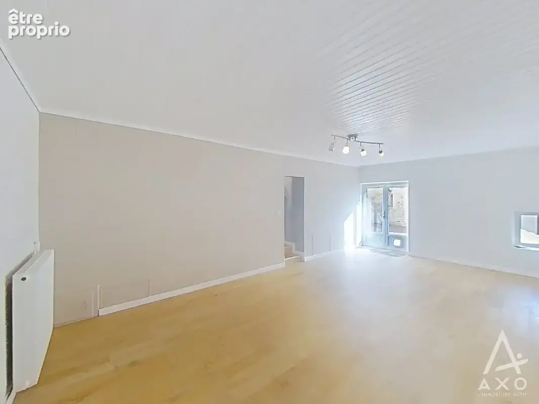 Authentique maison en pierre du XIX? siècle  140 m²  4 chambres  Terrasse au calme  Thaon - photo 5