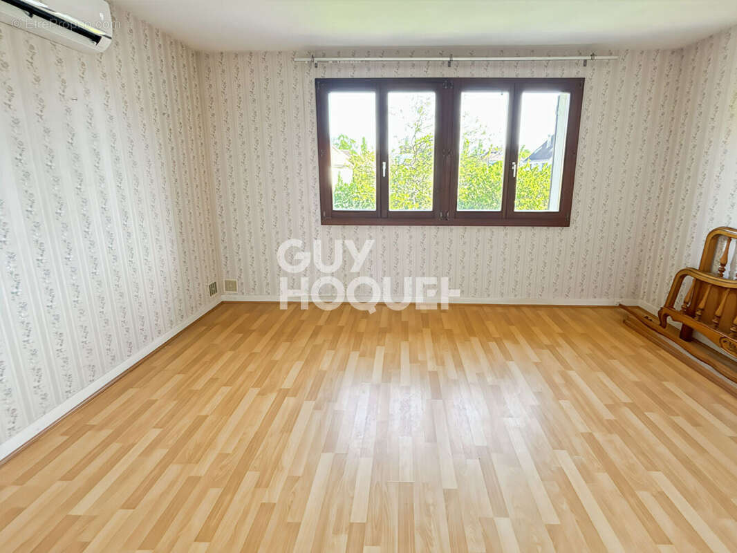 Maison à FONTENAY-TRESIGNY