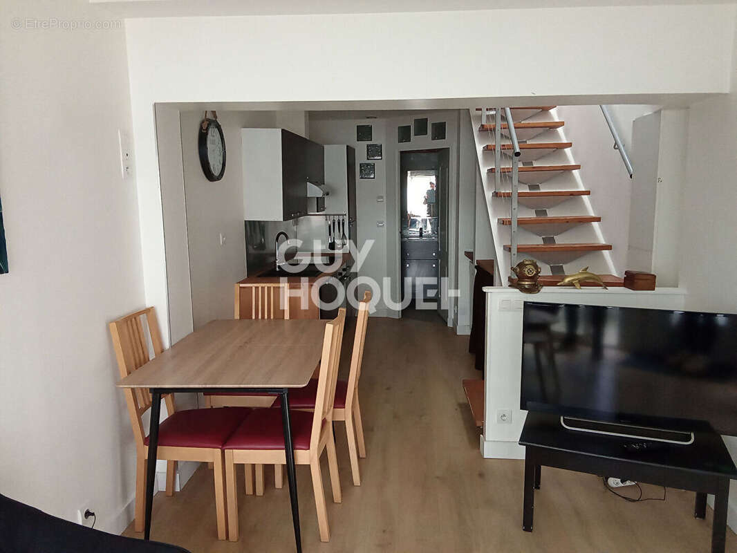 Maison à vendre à St Hilaire de Riez - plein bourg - photo 2