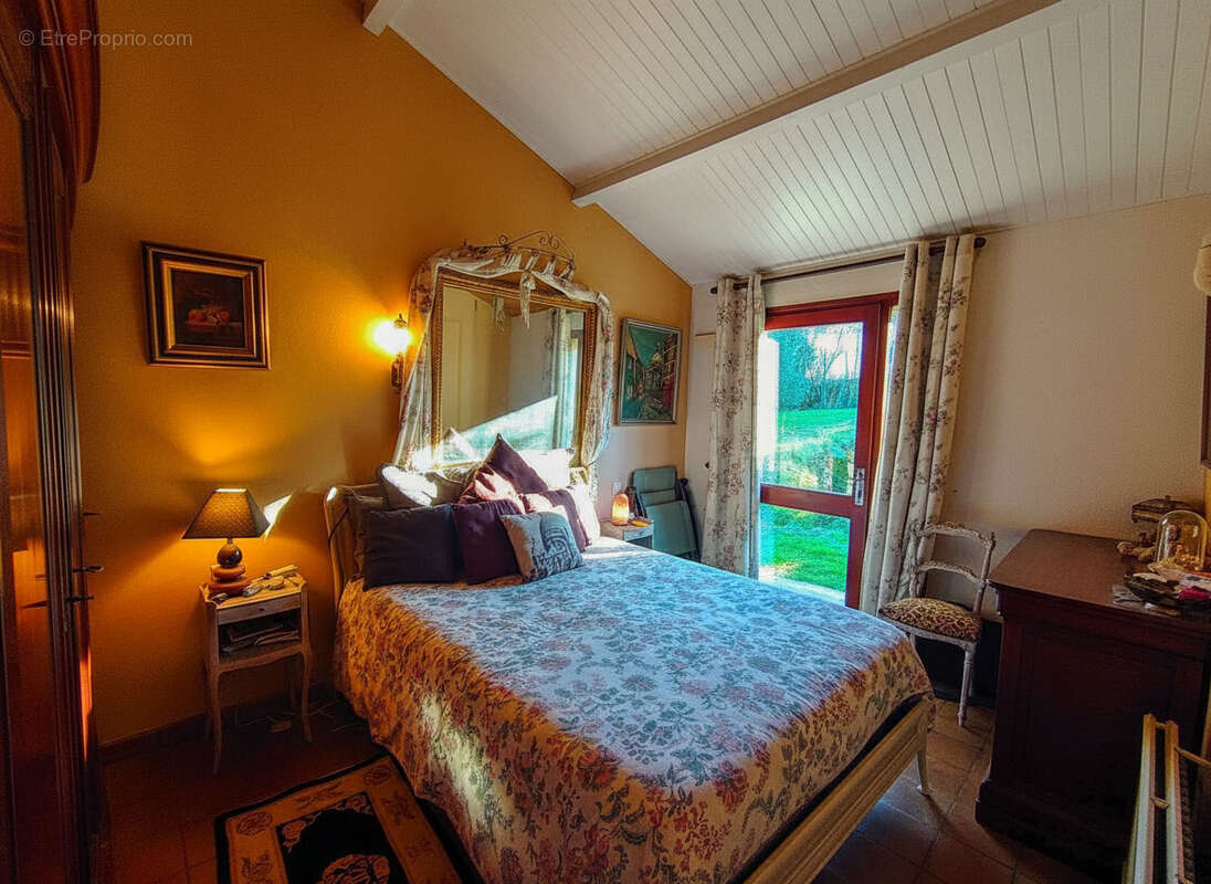 Maison à PUY-L&#039;EVEQUE