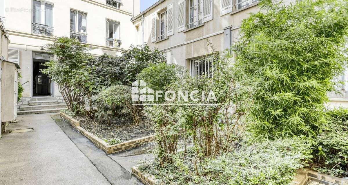 Appartement à PARIS-7E