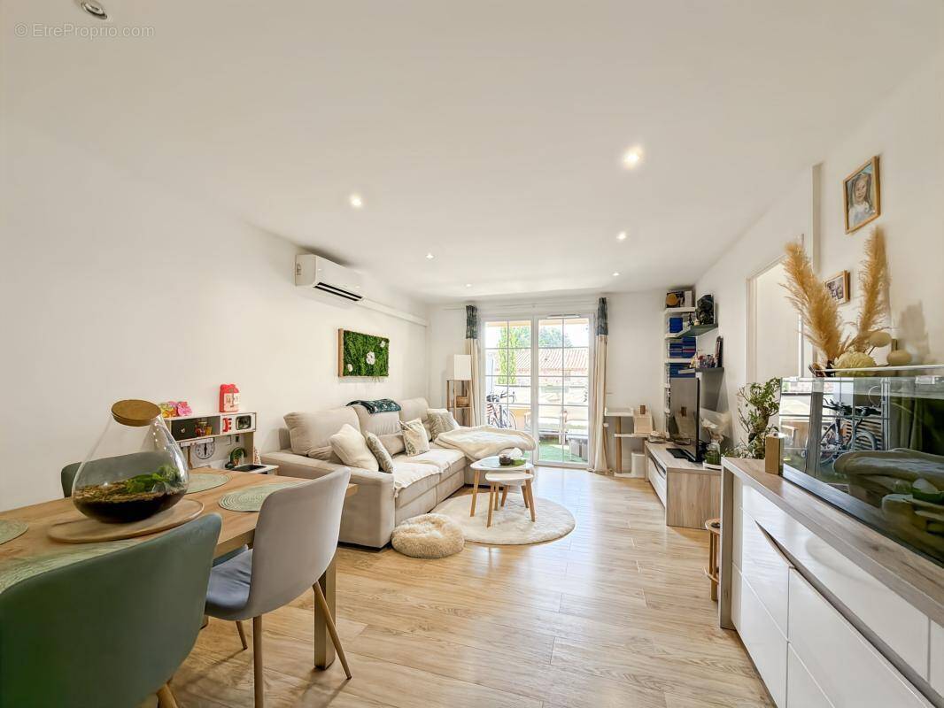 Appartement à FREJUS