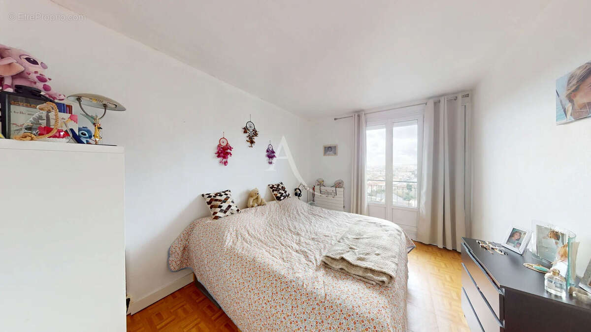 Appartement à ROSNY-SOUS-BOIS