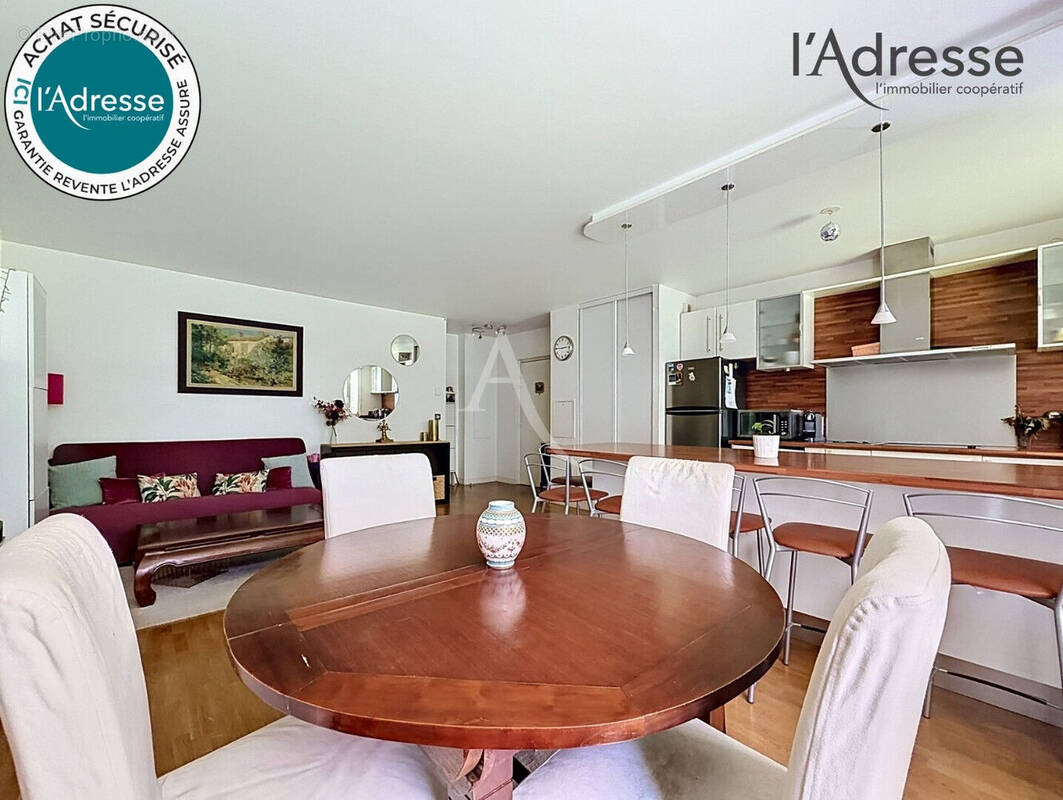 Appartement à COURBEVOIE