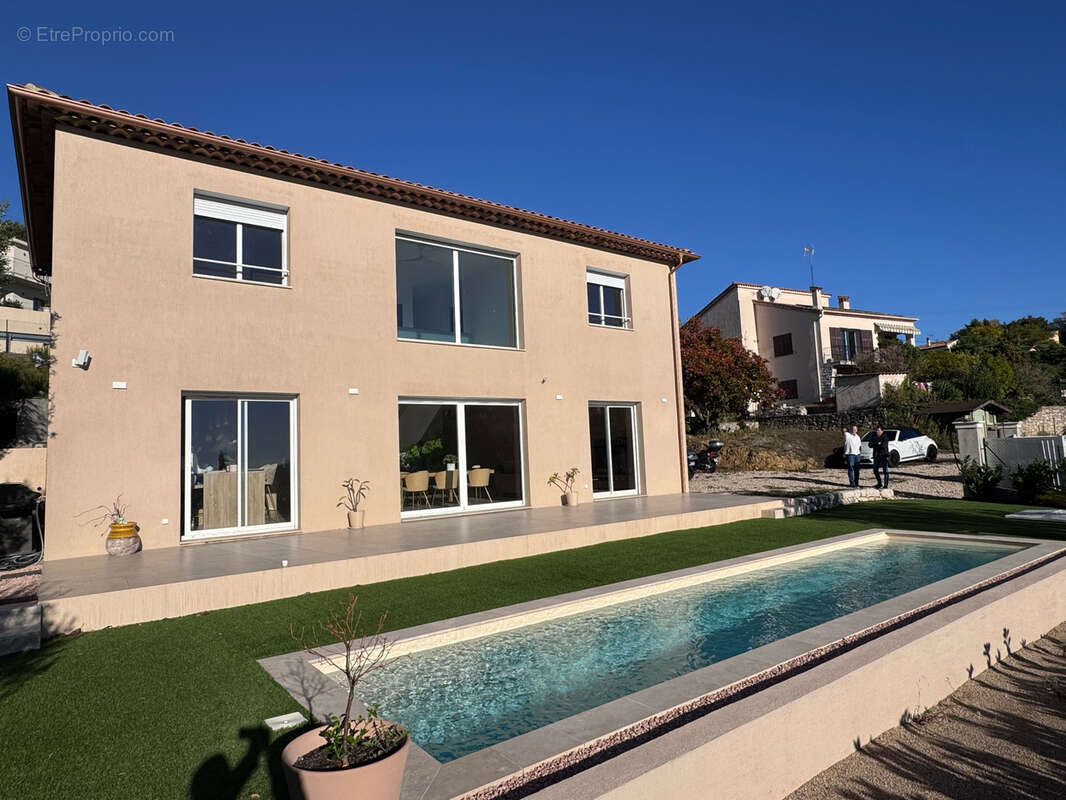 Maison à CAGNES-SUR-MER