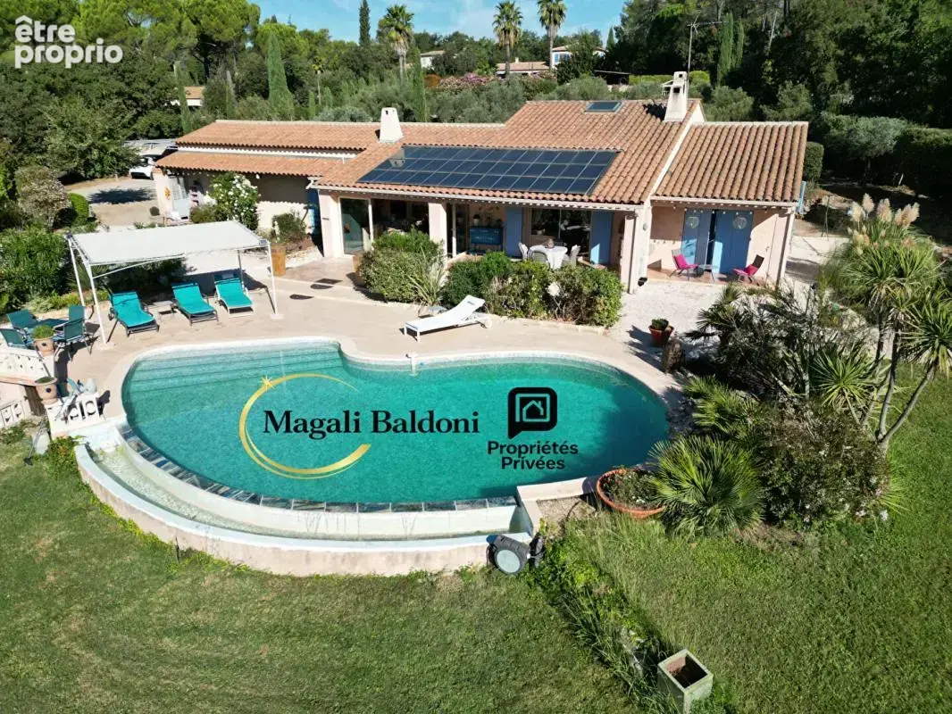 Villa Les Arcs - Vue dominante- PISCINE- Terrain 7200 m2 - photo 17