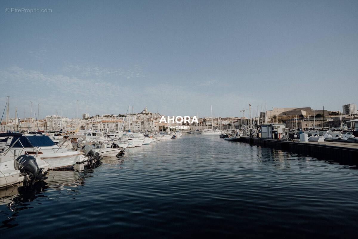 Appartement à MARSEILLE-1E