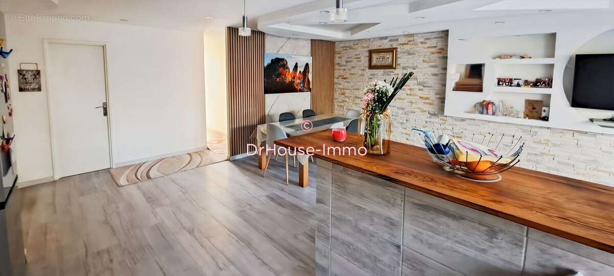 Appartement à CHENNEVIERES-SUR-MARNE