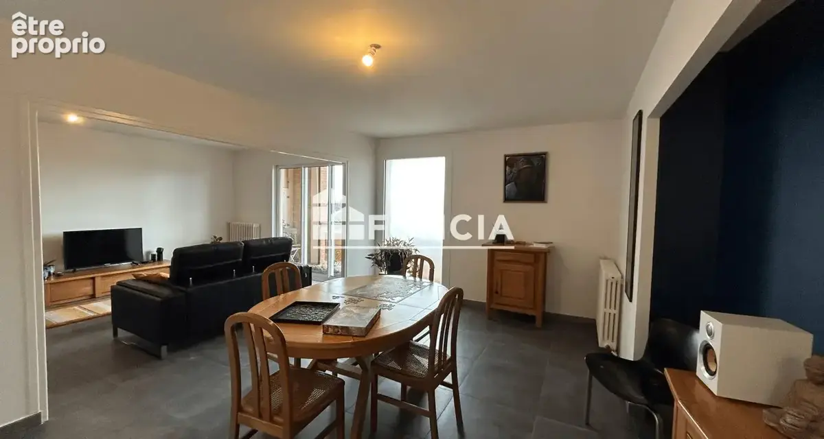 Appartement rénové de type 3/4 avec cave en sous-sol, proche des commerces et services - photo 7