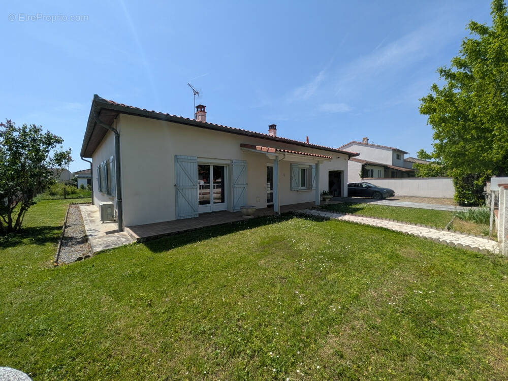 Maison à FROUZINS