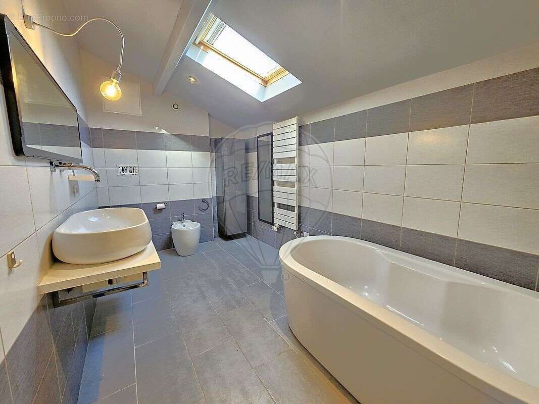 Maison à VILLEFRANCHE-SUR-SAONE